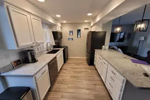 10841 W Acacia Dr, Sun City, AZ 85373 - Photo 10