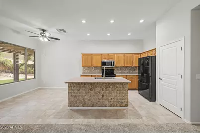 25647 N Singbush Loop, Phoenix, AZ 85083 - Photo 14