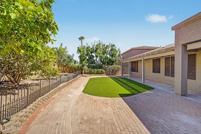 25647 N Singbush Loop, Phoenix, AZ 85083 - Photo 32