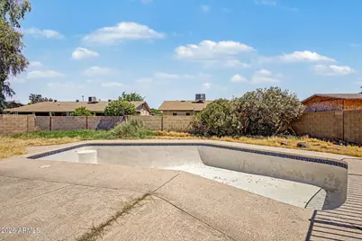 6724 W Oregon Avenue, Glendale, AZ 85303 - Photo 20