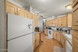 11275 N 99th Ave, Peoria, AZ 85345 - Photo 14