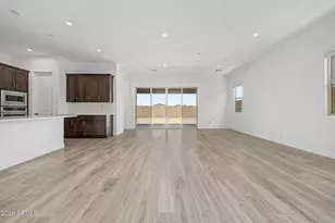 13796 W Morning Vista Dr, Peoria, AZ 85383 - Photo 8