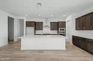 13796 W Morning Vista Dr, Peoria, AZ 85383 - Photo 2