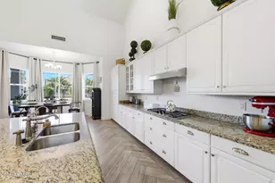 7823 S 28th Way, Phoenix, AZ 85042 - Photo 12