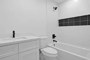 3327 W Charter Oak Rd, Phoenix, AZ 85029 - Photo 8