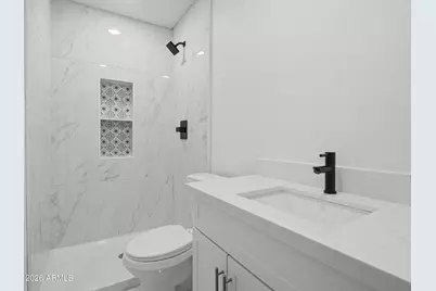 3327 W Charter Oak Road, Phoenix, AZ 85029 - Photo 16