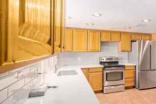 7716 W Cora Ln, Phoenix, AZ 85033 - Photo 2