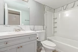 7716 W Cora Ln, Phoenix, AZ 85033 - Photo 6