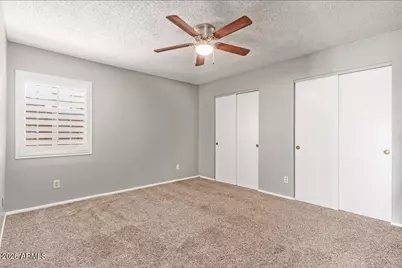 7716 W Cora Lane, Phoenix, AZ 85033 - Photo 8