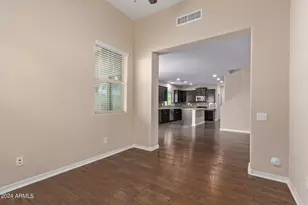 21244 N 36th Pl, Phoenix, AZ 85050 - Photo 16