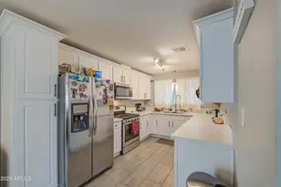 4215 W Hatcher Rd, Phoenix, AZ 85051 - Photo 24