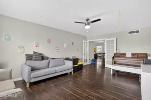 123 E Erie Dr, Tempe, AZ 85282 - Photo 16