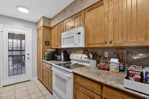 123 E Erie Dr, Tempe, AZ 85282 - Photo 8