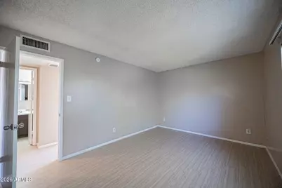 5214 N 42nd Parkway, Phoenix, AZ 85019 - Photo 12