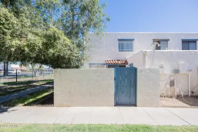 5214 N 42nd Parkway, Phoenix, AZ 85019 - Photo 1