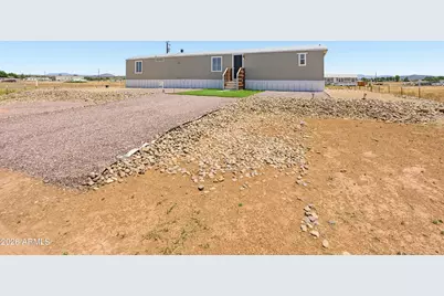 235 W Acapulco Way, Paulden, AZ 86334 - Photo 2