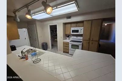 10007 W Clair Drive, Sun City, AZ 85351 - Photo 10
