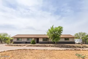10876 E Pear Tree Dr, Cornville, AZ 86325 - Photo 2