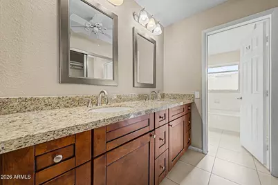 11615 N 40th Way, Phoenix, AZ 85028 - Photo 20