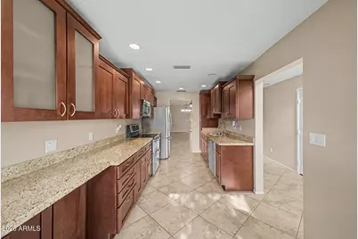 11615 N 40th Way, Phoenix, AZ 85028 - Photo 12