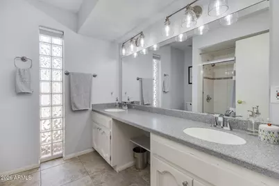 512 W Moon Valley Drive, Phoenix, AZ 85023 - Photo 8