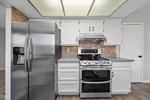 6447 S 18th St, Phoenix, AZ 85042 - Photo 8