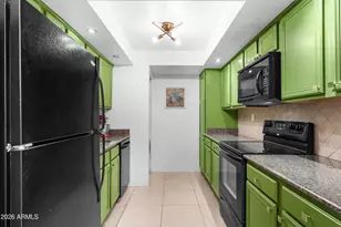 8500 E Indian School Rd, Scottsdale, AZ 85251 - Photo 18