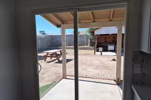 108 W Topeka Dr, Phoenix, AZ 85027 - Photo 10