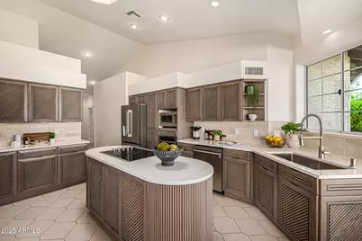 15848 E Brodiea Drive, Fountain Hills, AZ 85268 - Photo 12