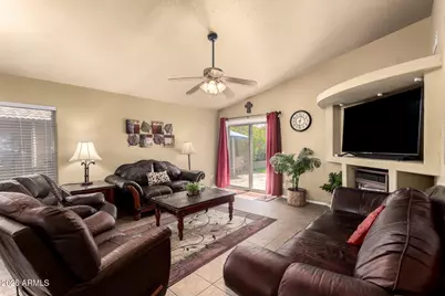 13421 W Ocotillo Lane, Surprise, AZ 85374 - Photo 10