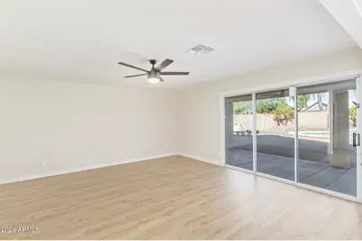 1018 W Kings Avenue, Phoenix, AZ 85023 - Photo 12