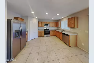 938 E Kelsi Avenue, San Tan Valley, AZ 85140 - Photo 6