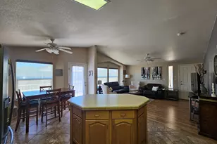 650 N Hawes Rd, Mesa, AZ 85207 - Photo 8