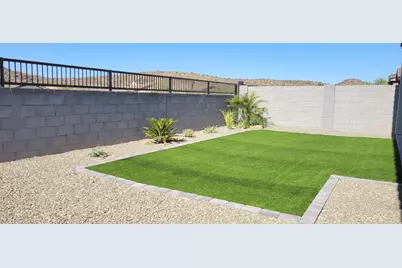 13573 W Shifting Sands Drive, Peoria, AZ 85383 - Photo 4