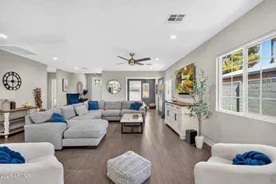 4401 N 19th Place, Phoenix, AZ 85016 - Photo 4