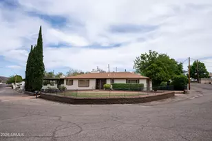 842 1st Ave, Miami, AZ 85539 - Photo 1