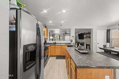 18561 W Legend Drive, Surprise, AZ 85374 - Photo 14