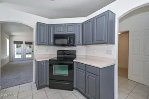 6277 W Blackhawk Dr, Glendale, AZ 85308 - Photo 8