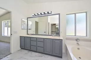 6277 W Blackhawk Dr, Glendale, AZ 85308 - Photo 16