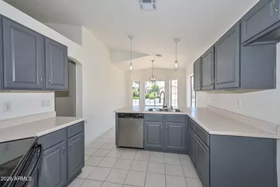 6277 W Blackhawk Drive, Glendale, AZ 85308 - Photo 6