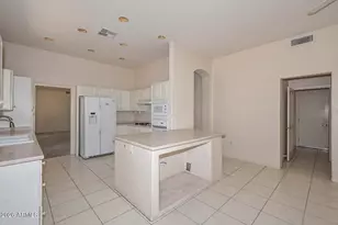15116 W Gunsight Dr, Sun City West, AZ 85375 - Photo 10