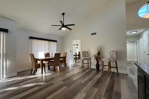 11840 N 40th Way, Phoenix, AZ 85028 - Photo 4