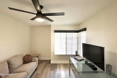11840 N 40th Way, Phoenix, AZ 85028 - Photo 32