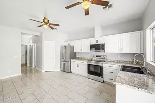 10823 N 70th Ave, Peoria, AZ 85345 - Photo 10