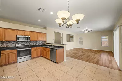 4409 S 100th Lane, Tolleson, AZ 85353 - Photo 12