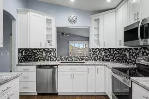 15595 N Lasso Dr, Surprise, AZ 85374 - Photo 14