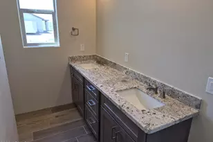 48111 N 7th Ave, New River, AZ 85087 - Photo 18