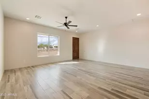 48111 N 7th Ave, New River, AZ 85087 - Photo 20
