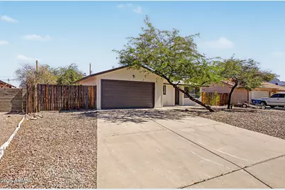 562 E Hondo Avenue, Apache Junction, AZ 85119 - Photo 4