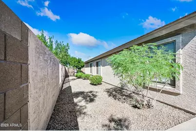 6893 W Firebird Drive, Glendale, AZ 85308 - Photo 34